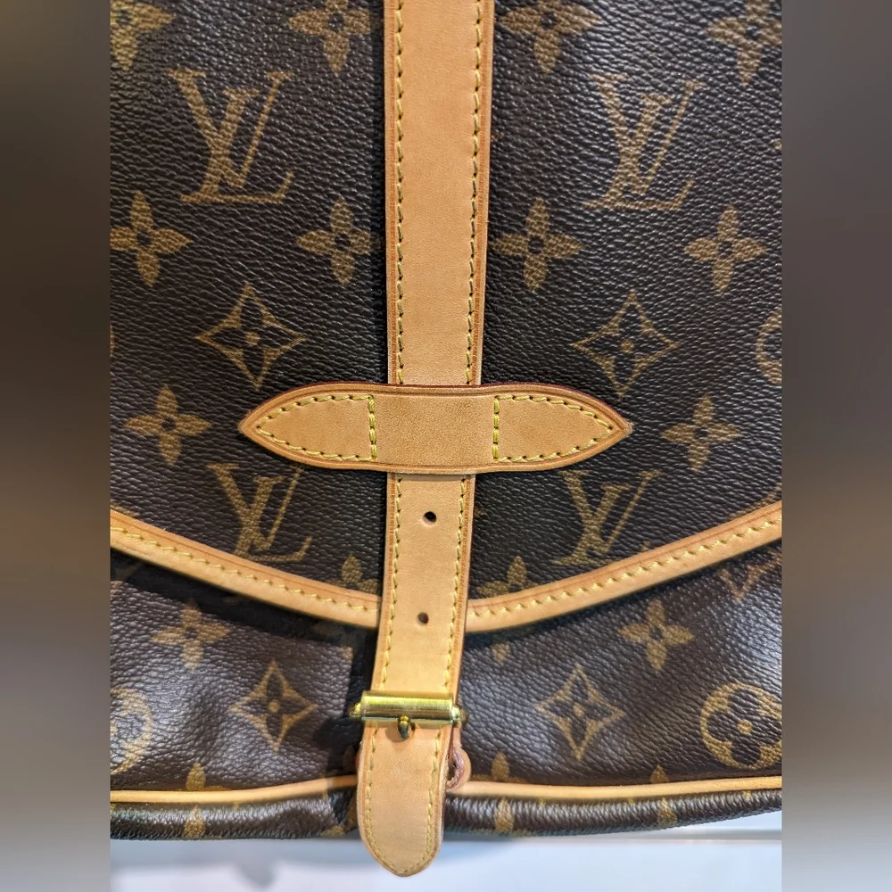 LOUIS VUITTON Monogram Saumur 30  Canvas Crossbody Bag Brown - Picture 11 of 17